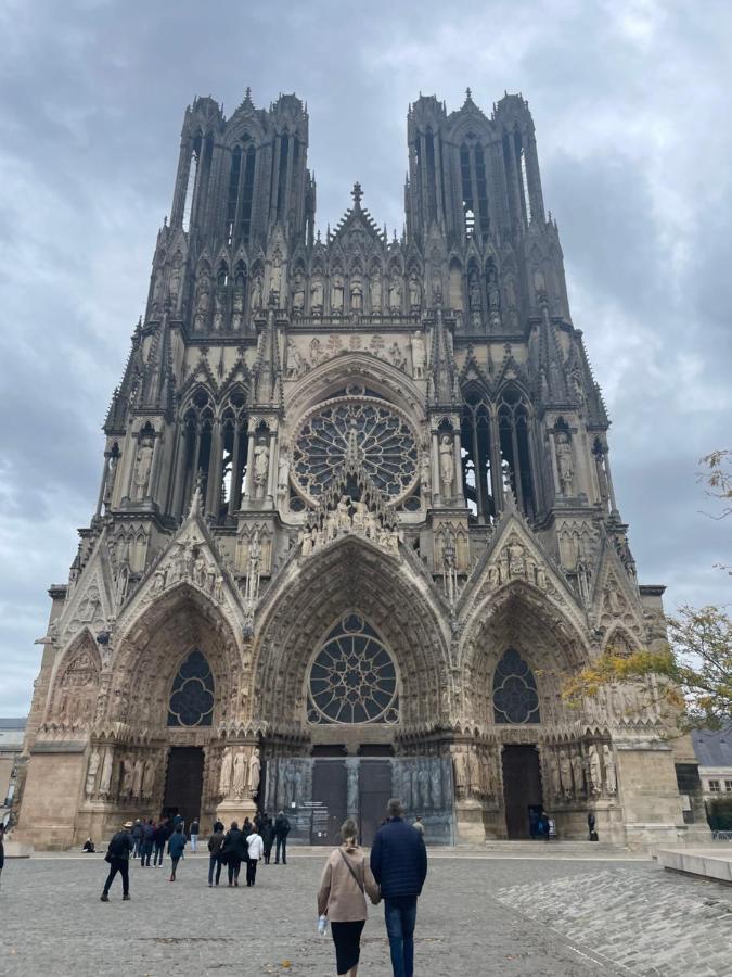 Clovis Reims Exterior foto